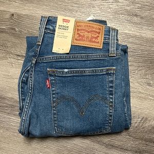 Levi Wedgie Skinny BRAND NEW W/ TAGS